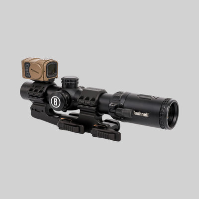 Живе фото: адаптер FP-03-SMAI-A з коліматором Aimpoint ACRO на моноблоці MSM-04-QD, інший ракурс